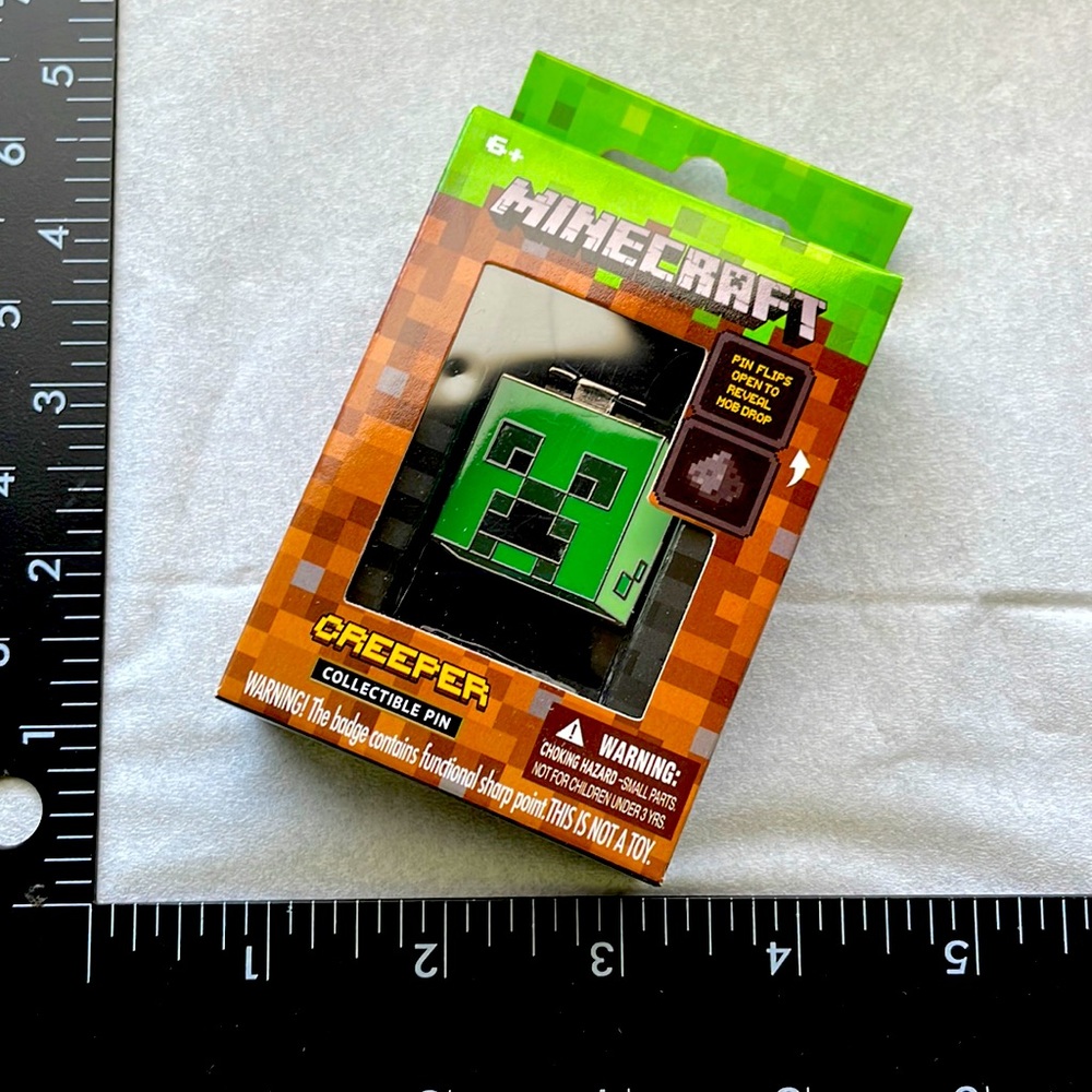 Minecraft collectible pin. Creeper